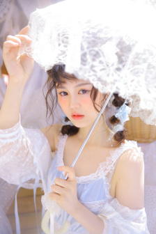 女教师hd中字版高清费看
